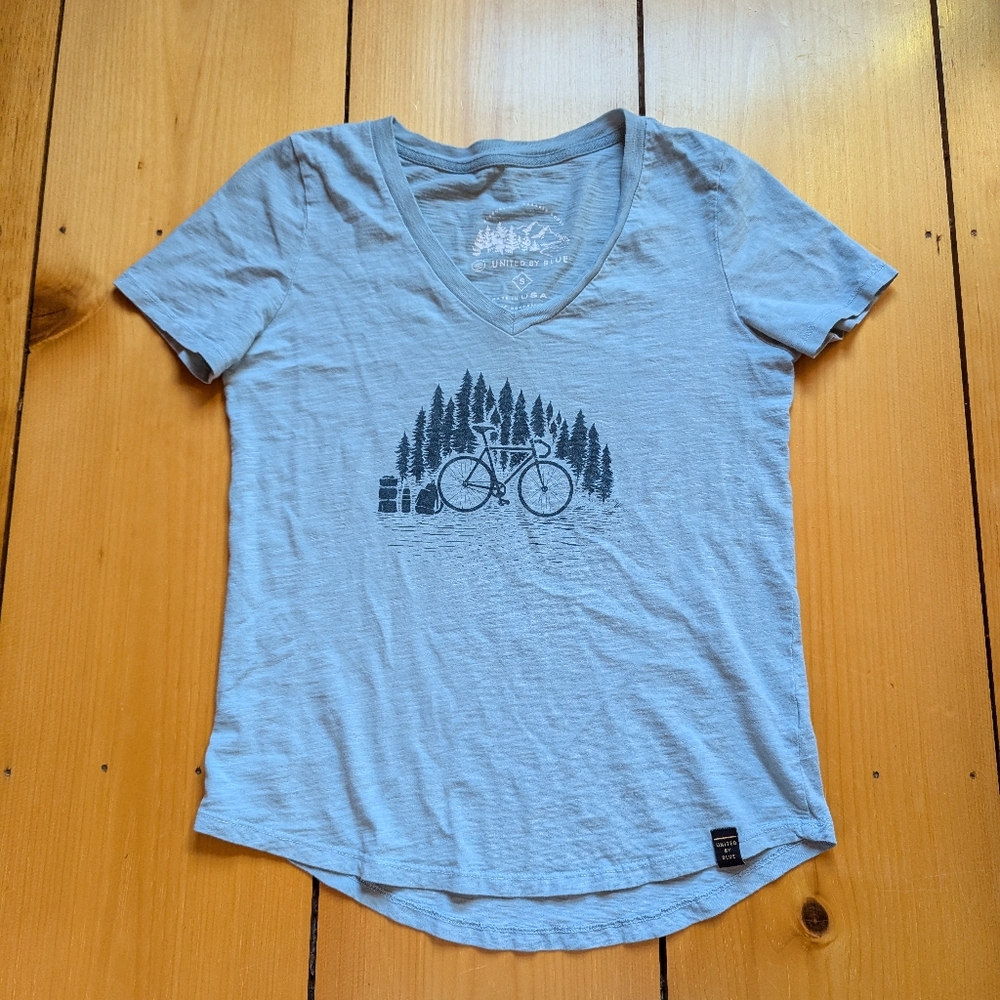 United by Blue T Shirt Small